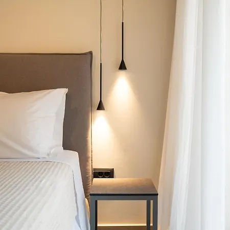 Linear Cabanon Kallithea Luxury Коскину